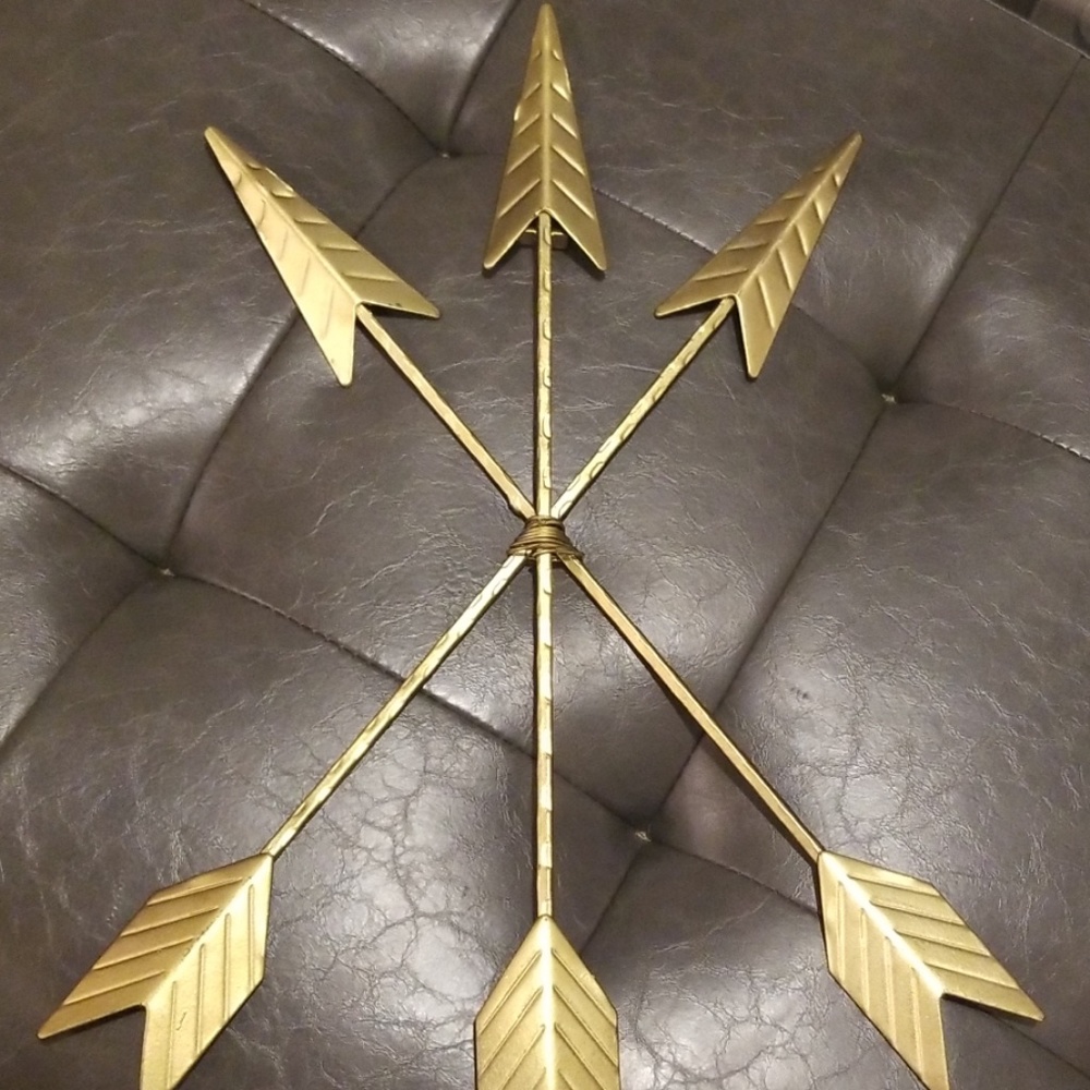 Golden arrows
